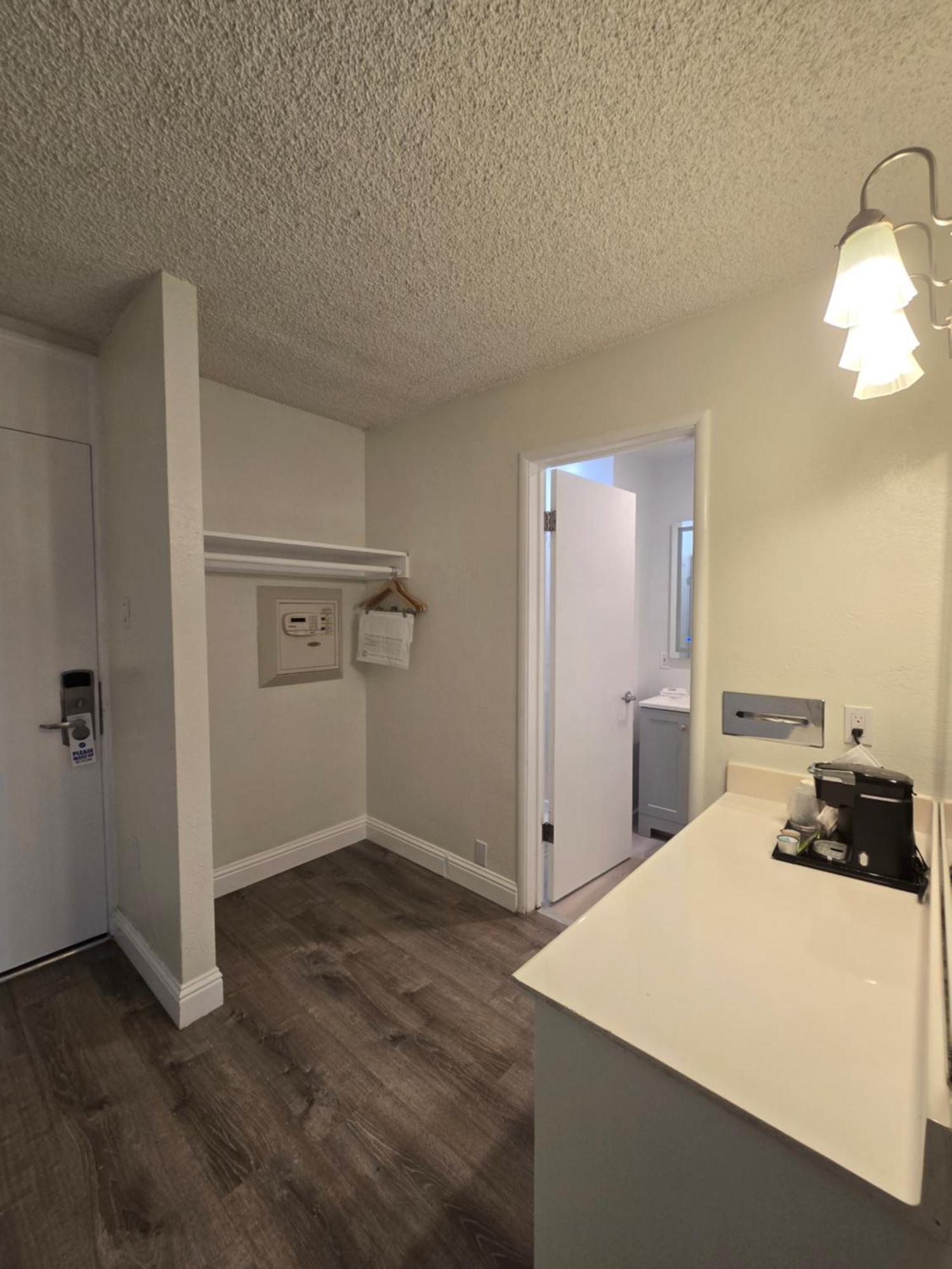 ألاميدا Marina Village Inn المظهر الخارجي الصورة